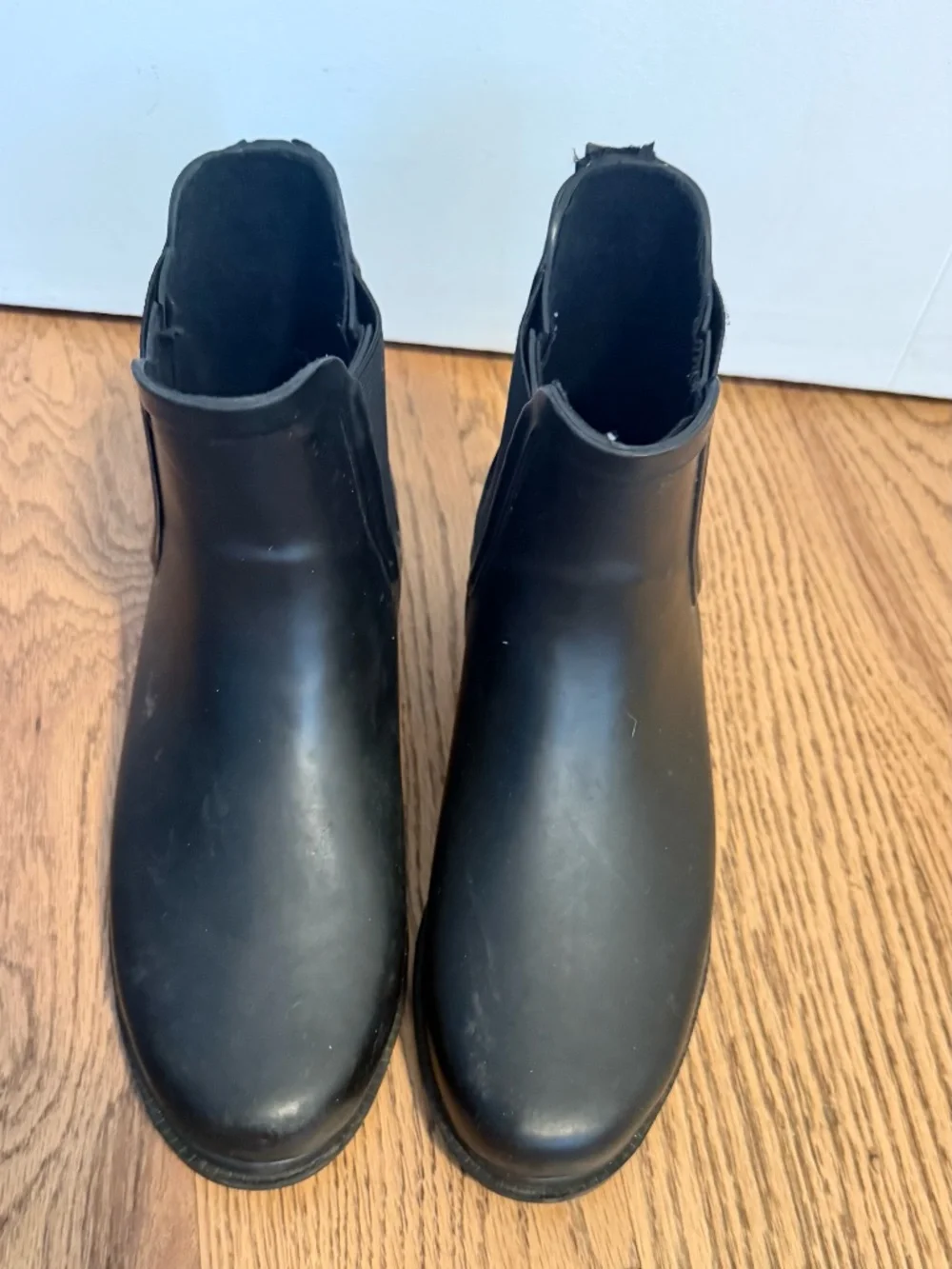 J. Crew Chelsea Rainboots - Matte Black (Missing Pull On Tabs) Sz 8